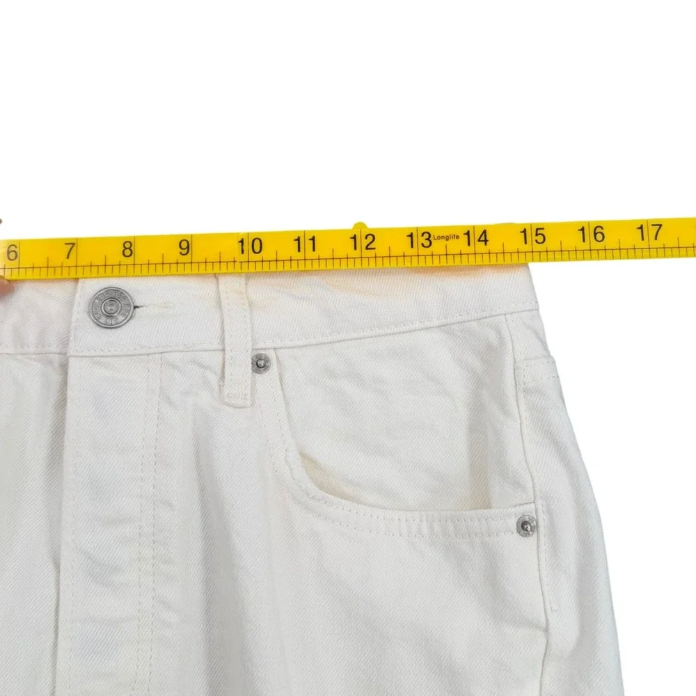 BDG‎ Urban Outfitters 90s Long Inseam White Denim Mom Shorts Size 30